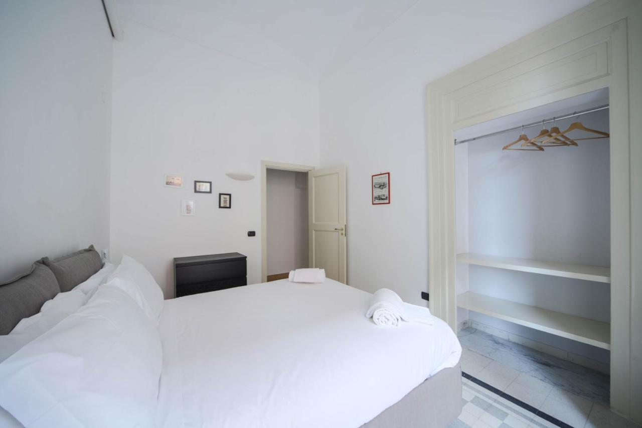 Casa Dante - Historic Apartment In The Perfect Naples Location Luaran gambar